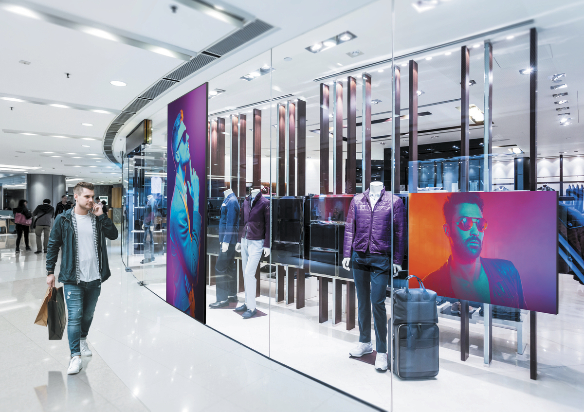 RETAIL - Shop Window - LED image