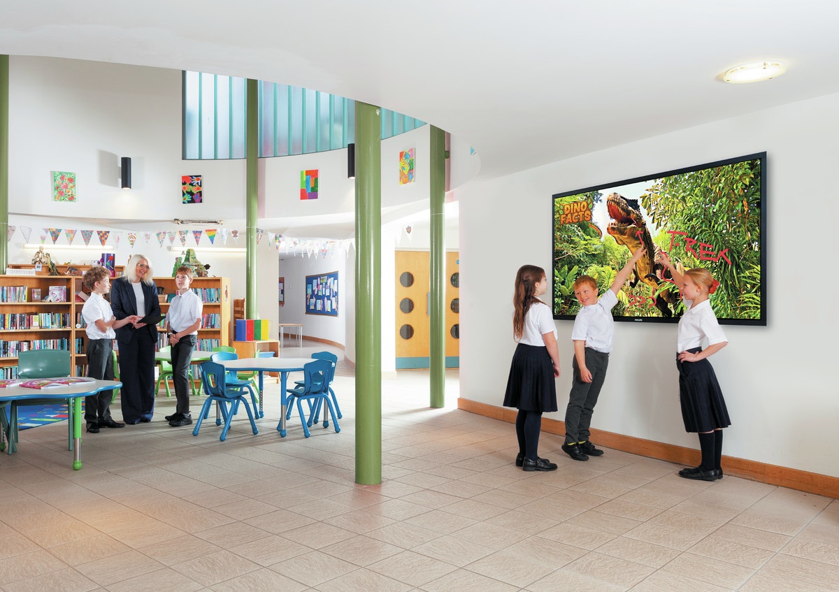 EDUCATION - School Library - T-line image
